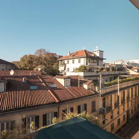 Behind Duomo Πανσιόν Μιλάνο